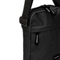 Čierna crossbody taška.