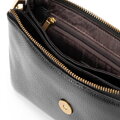 Dámska čierna kožená crossbody kabelka – klasická elegancia 101-4E-610-1