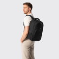 Čierny pánsky biznis ruksak na notebook 16" 56-3S-021-10