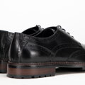Pánske brogsy kožené s prešívaním čierne 99-M-515-1