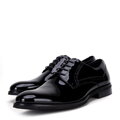 Pánske lakované derby topánky s perforáciou čierne 99-M-512-1