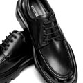 Pánske kožené poltopánky z hladkej kože – elegancia a moderný štýl