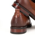 Pánske kožené poltopánky s geometrickým vzorom hnedé 99-M-503-5