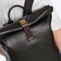 Pánsky kožený elegantný ruksak na 16