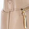 Dámska kožená crossbody kabelka – nadčasová elegancia v kompaktnej forme 101-4E-609-9G