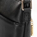 Dámska kožená crossbody kabelka – nadčasová elegancia v kompaktnej forme 101-4E-609-1G