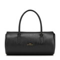 Čierna dámska crossbody kabelka Wittchen z prírodnej kože s retiazkovým detailom