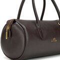 Tmavohnedá dámska crossbody kabelka Wittchen z prírodnej kože s retiazkovým detailom a elegantným vzhľadom