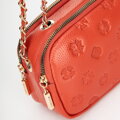 Dámska kožená crossbody kabelka na retiazke zlatá 99-4E-305-G