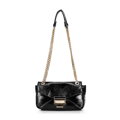 Mini crossbody kabelka z lesklej ekokože, čierna 100-4Y-216-1