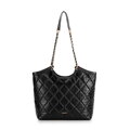 Dámska shopper kabelka z ekokože s geometrickým prešívaním čierna 99-4Y-624-1