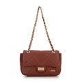 Crossbody z ekokože s geometrickým prešívaním červená 99-4Y-627-4