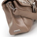 Dámska crossbody z ekokože s dekoratívnymi nitmi béžová 100-4Y-207-9