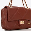 Crossbody z ekokože s geometrickým prešívaním červená 99-4Y-627-4