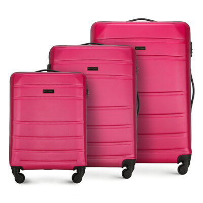 Zostava troch cestovných kufrov