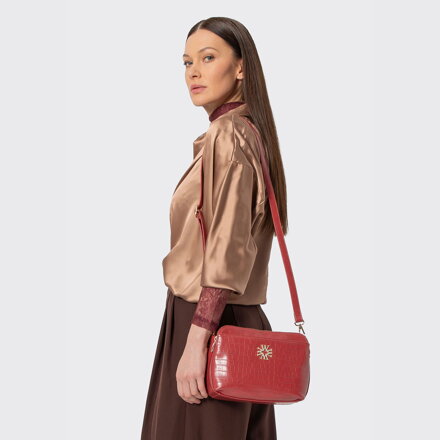 Trojkomorová listová kabelka z ekokože croco červená  