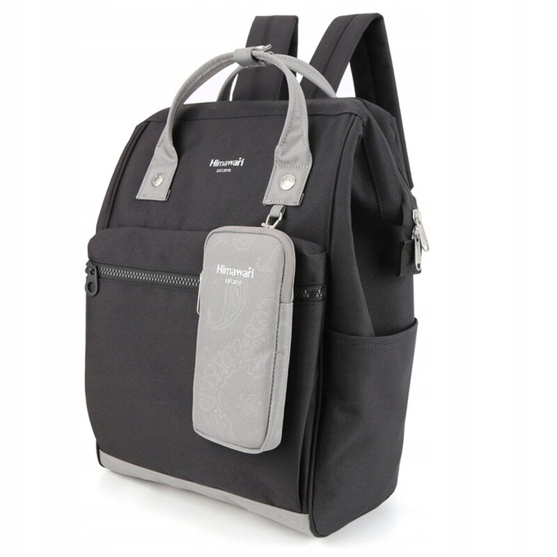 Čierno-sivý cestovný ruksak s bezpečnostným zipsom