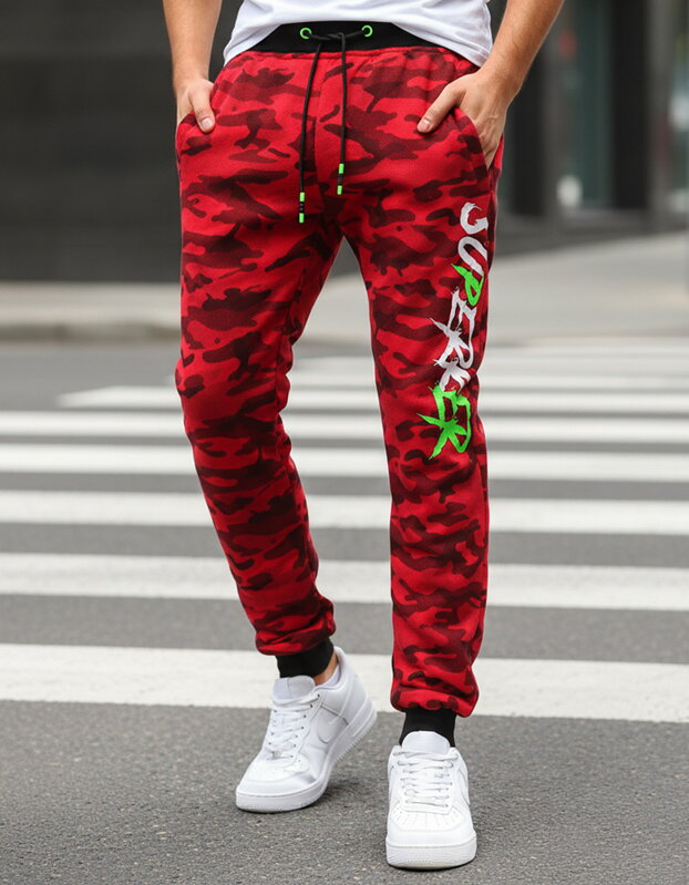 Trendové červené tepláky