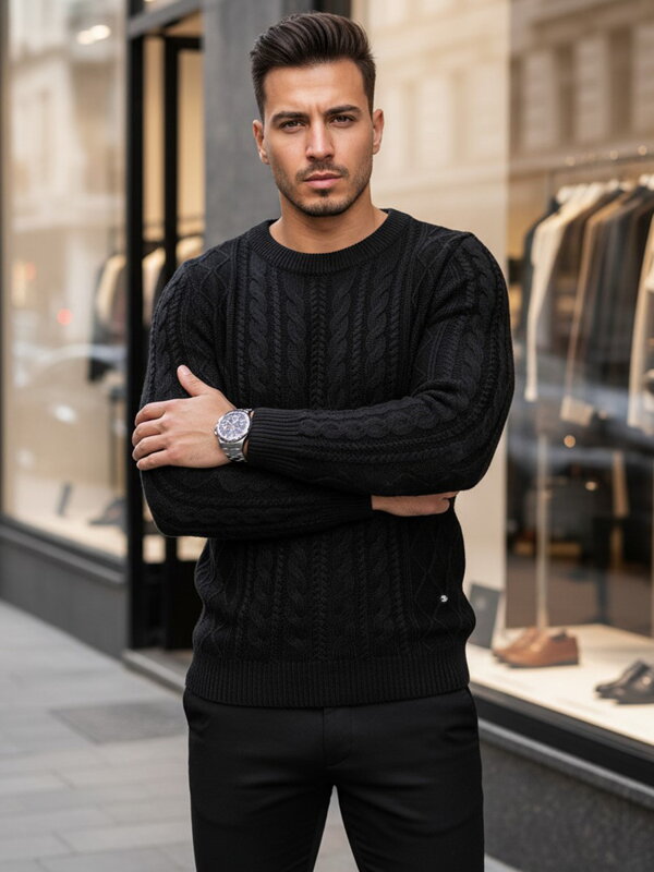 Čierny hrejivý sveter