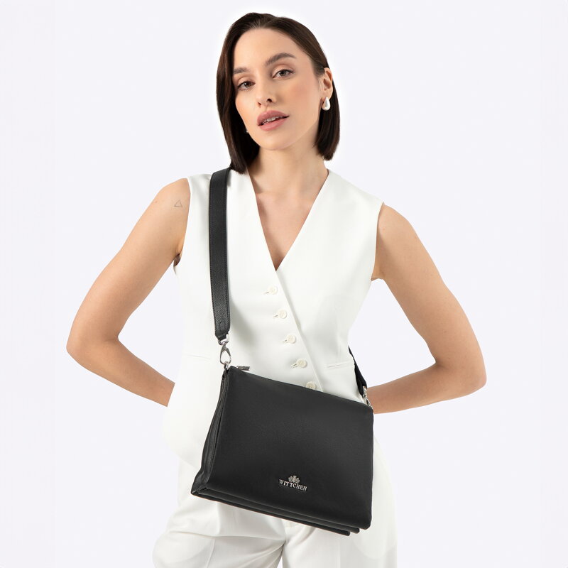 Dámska trojpriehradková crossbody, čierna koža 100-4E-808-1
